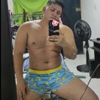 yael_montero webcam