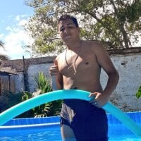 eduardoojaviier's Offline Chat Room