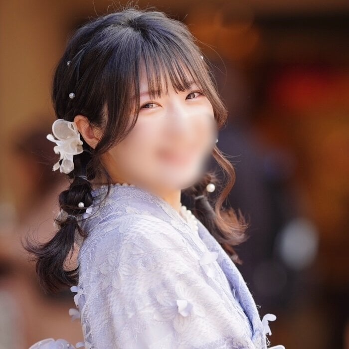 anchan_'s nudes and profile