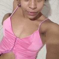Julia_Pretinha webcam
