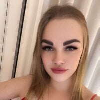 CamilaLuxury webcam model