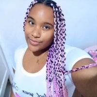 AriBabyy_ webcam model