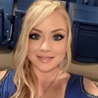 amandatheblondewife webcam