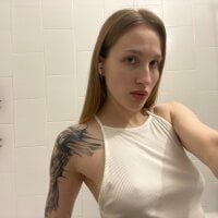 SoAfterLily webcam model