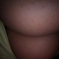 bigtitties901's Offline Chat Room