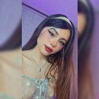 EmilyWithe webcam model