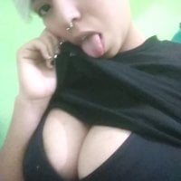 littleDarkLatinan Offline chat-huone