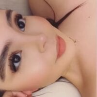 IsabellaAllen webcam