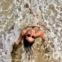 Emmy_petit webcam model