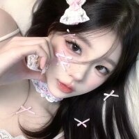 Penny_18's Offline Chat Room