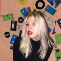 Marci_Mory's Offline Chat Room