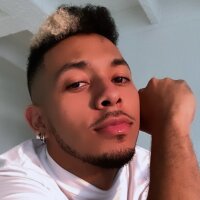 DiogoFerreiira's Offline Chat Room