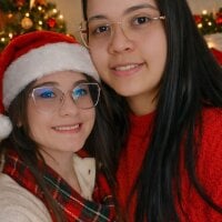 naughtylesbians__ webcam model