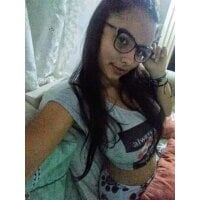 salma_bermudez's Offline Chat Room