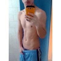 TrebleShebeen webcam model