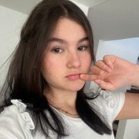 sweetshyisis model avatar