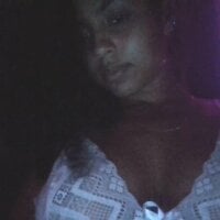 larissasib's Offline Chat Room