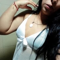 Esmeralda_BEAUTIFUL webcam model