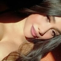-Giovanna-Milk- webcam