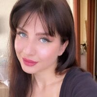 Famey_Blum webcam model