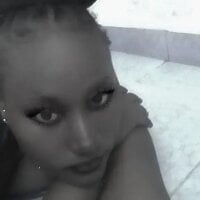 Creamy-Queen webcam