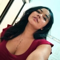 VioletteCourt webcam model