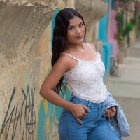 Mia_ynocolucci webcam