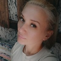 CallMeSerena webcam