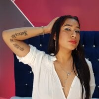 Isabella_Martins' Offline Chat Room