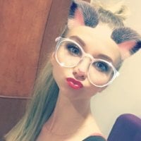 KiaRedress' Offline Chat Room