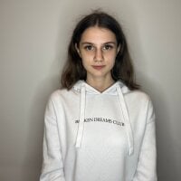 CorneliaFIyn's Offline Chat Room