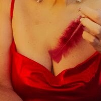 LovelyHelena's Avatar Pic
