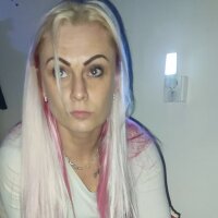 LolaBitches webcam