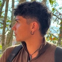 lion_zaynt webcam model