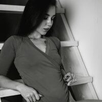 Lesli_Kvi's Profile Pic
