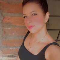 tinaalvarez18 webcam
