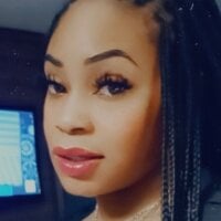 QueenWaterBabyy's Offline Chat Room