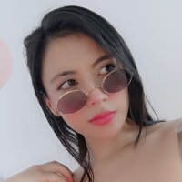 EmmilySwan_ fully nude on webcam for live porn video chat