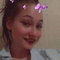 Mia--6 Offline Chatrum