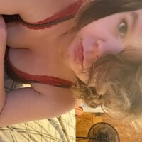 Kittenfox98's Offline Chat Room