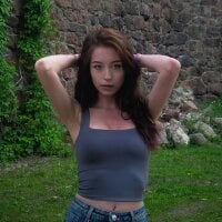 AnnHugsLive Webcam