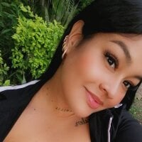 BellaCurvy_69 webcam