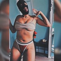 SweetyFruzsiLive Webcam