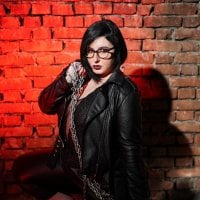 DominatrixKimx's Offline Chat Room