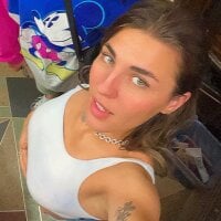 addictedtoari webcam