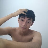Oliver_Reymon18 model avatar