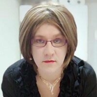 pattycrossdresser1's Offline Chat Room