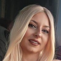 angel_eyees webcam model