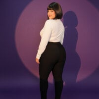 VelvettCrowee webcam model