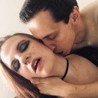 XanderDomsHailey's Offline Chat Room